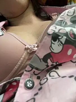 Snapshot of Boi_Boi2x chatting on March 13, 5:00 am Boi Boi2x online show from March 13, 5:00 am