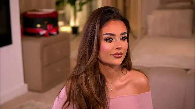 YasmineShaw online show from January 12, 1:34 am