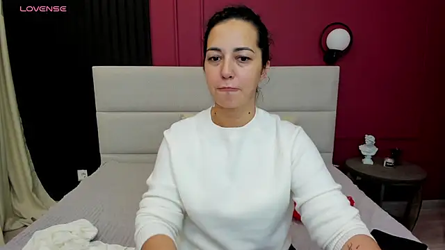 Snapshot of Linda_Insatiable chatting on October 11, 1:17 am Linda Insatiable online show from October 11, 1:17 am