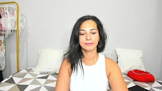 Linda Insatiable online show from July 2, 1:06 am
