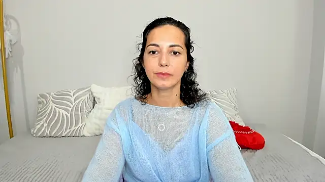 Linda Insatiable online show from June 19, 1:33 am