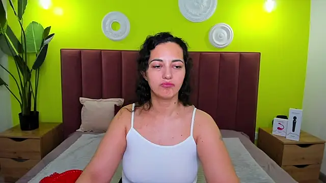 Linda Insatiable online show from March 21, 1:29 am