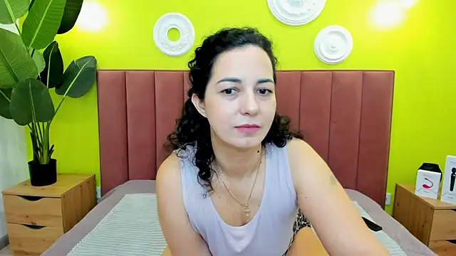 Linda Insatiable online show from February 5, 1:34 am