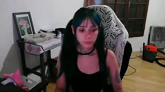 loletabb online show from January 25, 6:45 am