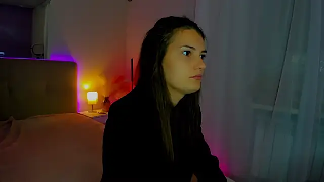 Laura Leee online show from September 14, 5:19 am