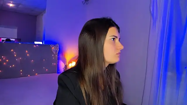 Laura Leee online show from May 30, 4:52 am