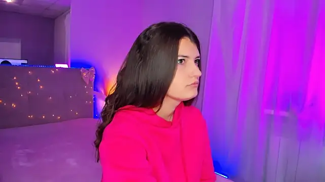 Laura Leee online show from April 25, 5:10 am
