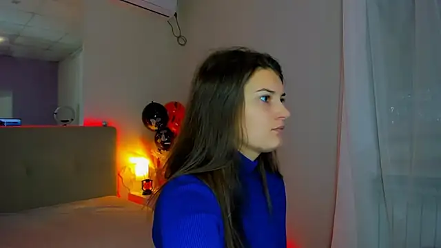 Laura Leee online show from November 1, 6:41 am