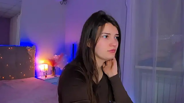 Snapshot of Laura_Leee chatting on March 1, 6:13 am Laura Leee online show from March 1, 6:13 am