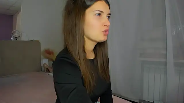 Laura Leee online show from December 2, 5:53 am