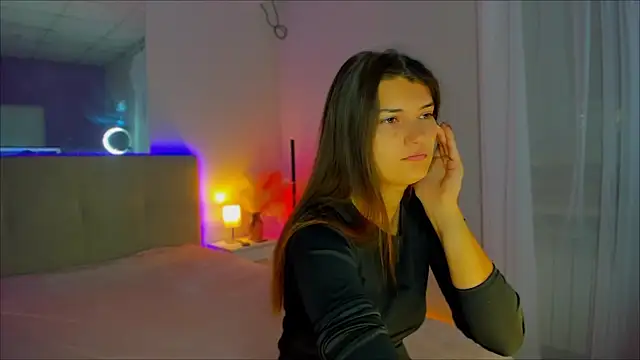 Laura Leee online show from September 21, 5:34 am