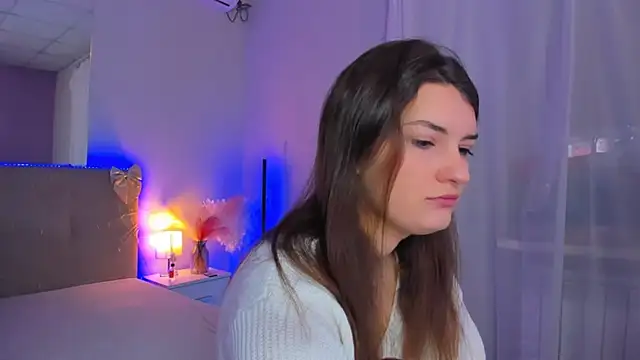 Laura Leee online show from March 13, 6:18 am