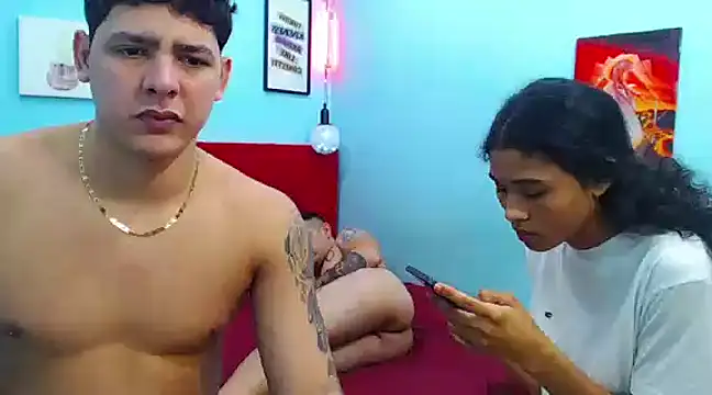 destroys girls online show from December 10, 4:45 am