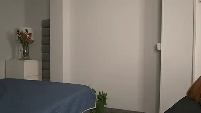 Madie  collins online show from April 8, 12:06 pm