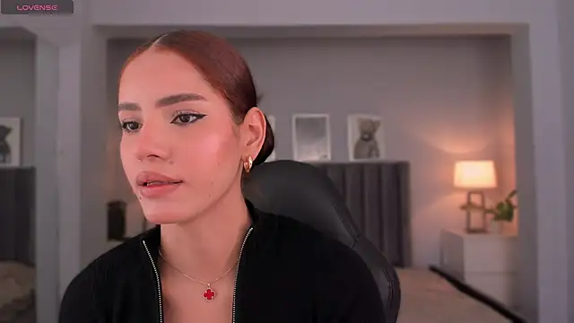 Madie  collins online show from September 23, 10:55 am