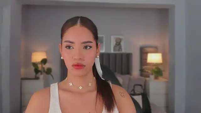 Madie  collins online show from October 2, 10:29 am