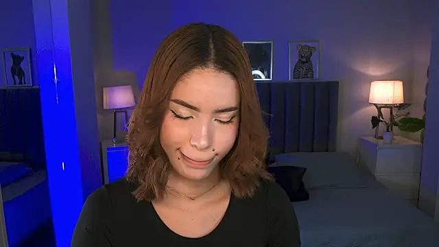 Madie  collins online show from July 8, 11:55 am