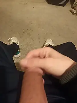 casper0303 online show from March 2, 10:56 pm