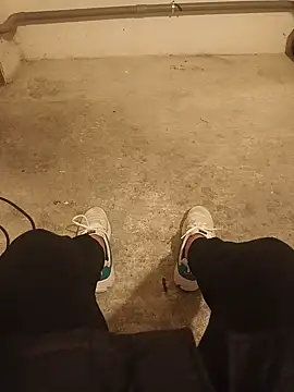 casper0303 online show from March 22, 10:37 pm