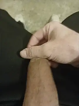 casper0303 online show from March 12, 9:41 pm