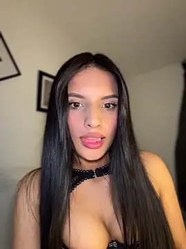 Snapshot of Dulceeany chatting on June 1, 11:37 pm Dulceeany online show from June 1, 11:37 pm