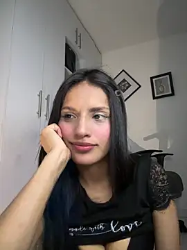 Dulceeany online show from December 3, 12:33 am