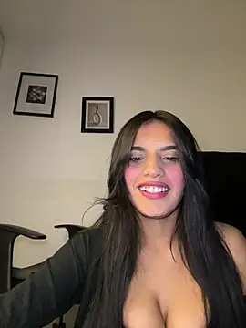 Snapshot of Dulceeany chatting on June 16, 2:22 am Dulceeany online show from June 16, 2:22 am