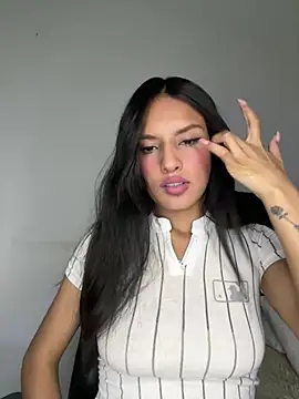 Dulceeany online show from January 19, 1:10 am