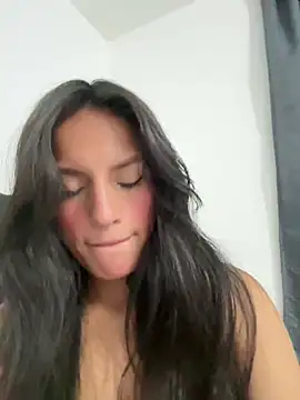 Dulceeany online show from January 10, 2:14 am