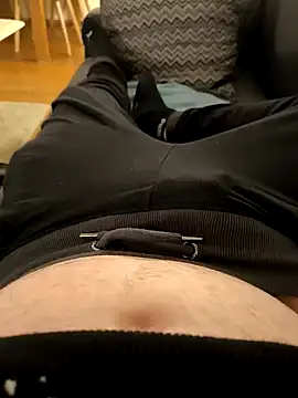 OdinWolf1990 online show from November 5, 8:23 pm