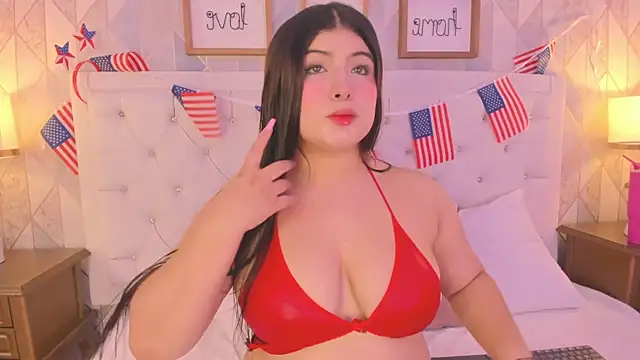 Snapshot of martina_rivera_ chatting on July 4, 12:21 pm martina rivera online show from July 4, 12:21 pm