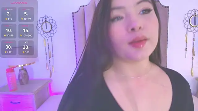 Snapshot of martina_rivera_ chatting on February 5, 11:50 am martina rivera online show from February 5, 11:50 am