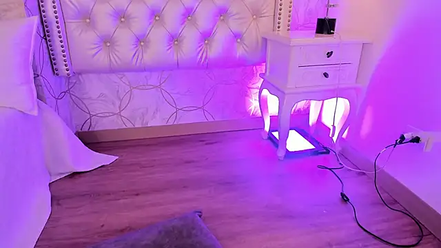 martina rivera  online show from March 11, 8:25 pm