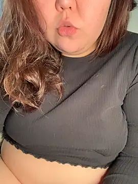 lunamas online show from March 12, 4:11 pm