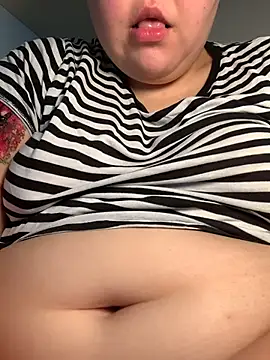 lunamas online show from February 12, 9:53 am