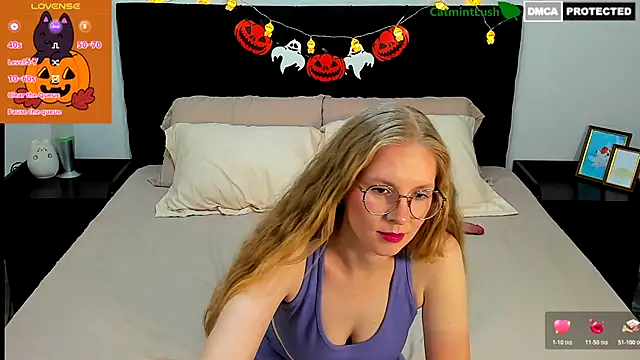 CatmintLush online show from October 29, 11:36 pm