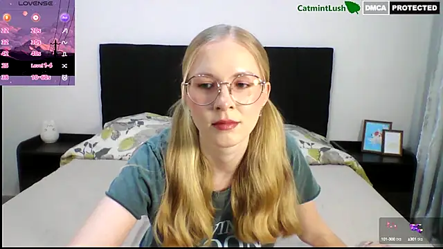 CatmintLush online show from September 14, 11:49 pm