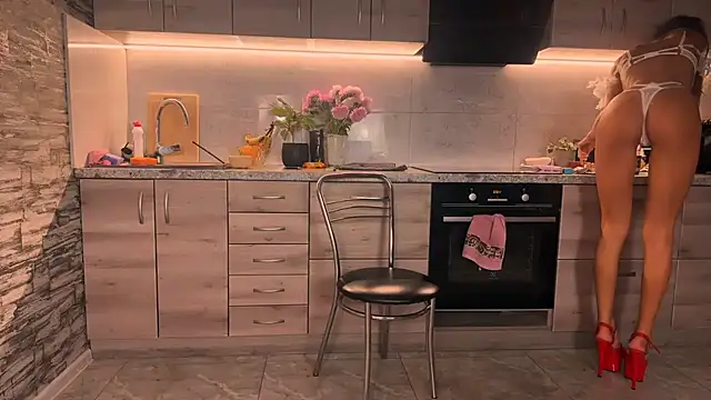 Snapshot of ___art chatting on September 19, 5:28 pm    art online show from September 19, 5:28 pm