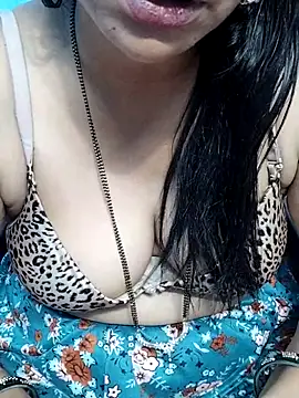 Urmila bhabhii online show from October 6, 3:35 pm