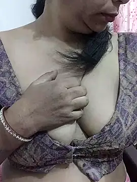 Urmila bhabhii online show from June 12, 3:15 am