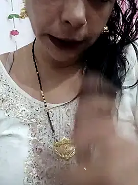 Urmila bhabhii online show from December 3, 3:40 am