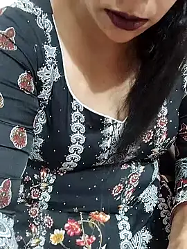 Urmila bhabhii online show from June 7, 3:56 am