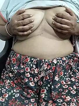 Urmila bhabhii online show from May 14, 5:10 pm