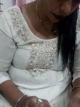 Urmila bhabhii online show from January 8, 4:40 am