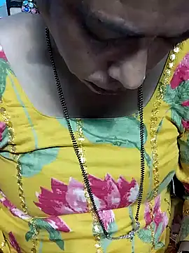 Urmila bhabhii online show from October 9, 2:50 pm