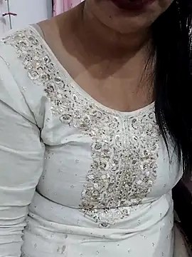 Urmila bhabhii online show from December 4, 3:05 am