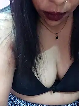 Urmila bhabhii online show from March 13, 3:11 am