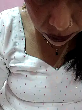 Urmila bhabhii online show from March 18, 2:39 pm