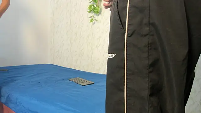 jony honey online show from March 25, 12:04 pm