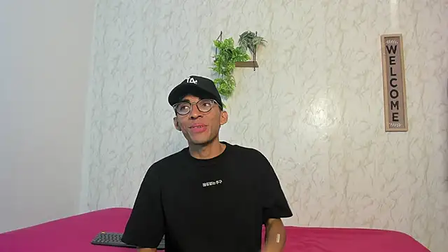 jony honey online show from February 10, 12:04 pm